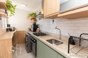 Image 3 - 853210
