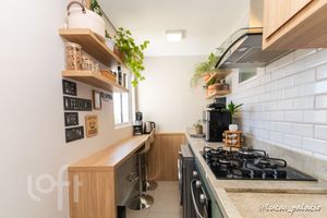Image 8 - 853210