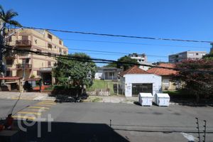 Image 11 - 853217