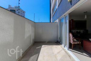 Image 29 - 853217