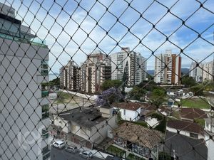 Image 34 - 853232