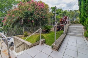 Image 36 - 853244