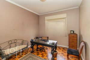 Image 19 - 853244