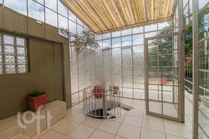 Image 33 - 853244