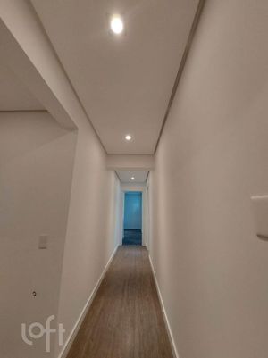 Image 8 - 853248