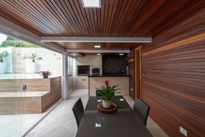 Image 1 - 853264