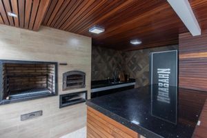 Image 3 - 853264
