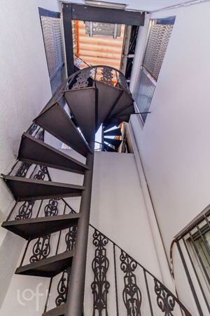 Image 19 - 853282