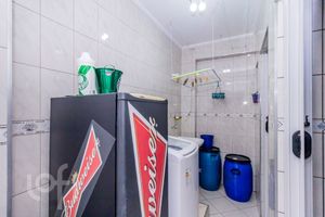 Image 9 - 853282