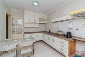 Image 6 - 853294