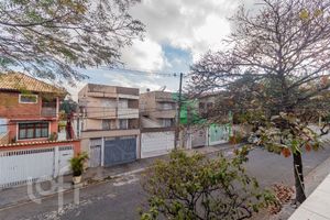 Image 21 - 853294