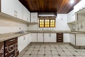 Image 3 - 853295
