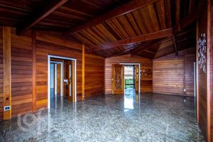 Image 1 - 853295