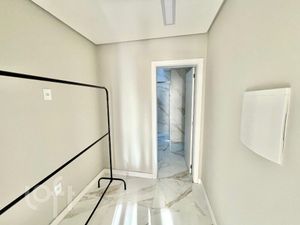 Image 19 - 853312