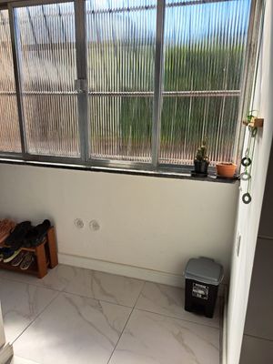 Image 26 - 853385