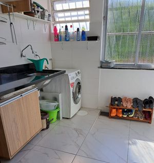 Image 28 - 853385