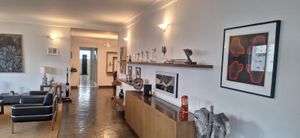 Image 8 - 853386