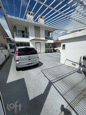 Image 9 - 853403
