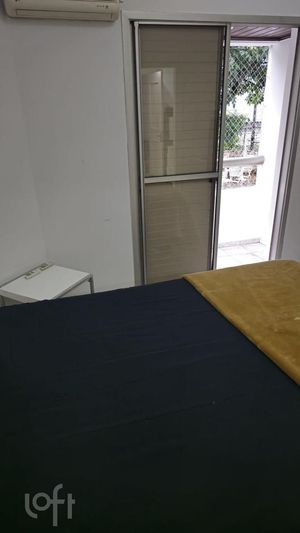 Image 5 - 853448