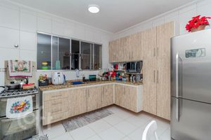 Image 5 - 853478