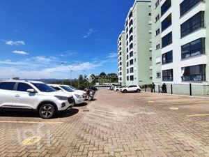 Image 6 - 853493