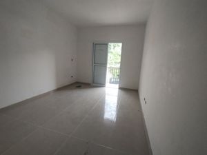 Image 11 - 853498