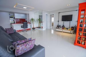 Image 19 - 853501