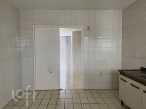 Image 9 - 853504