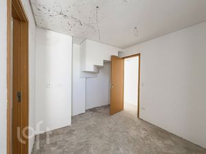 Image 6 - 853540