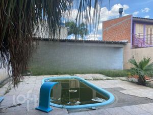 Image 10 - 853557
