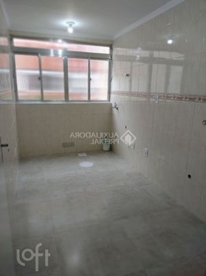 Image 4 - 853576