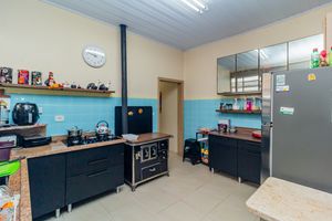 Image 17 - 853579