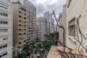 Image 13 - 853622