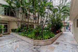 Image 56 - 853622