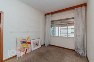 Image 31 - 853622