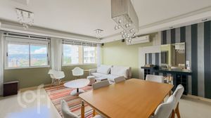 Image 3 - 853626