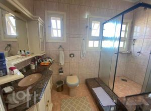 Image 8 - 853627