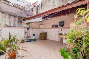 Image 31 - 853637
