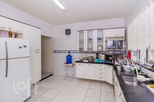 Image 30 - 853637