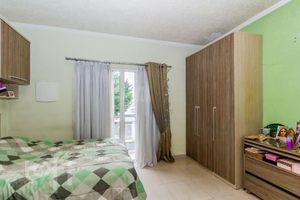 Image 8 - 853637