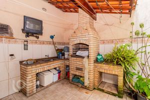 Image 35 - 853637