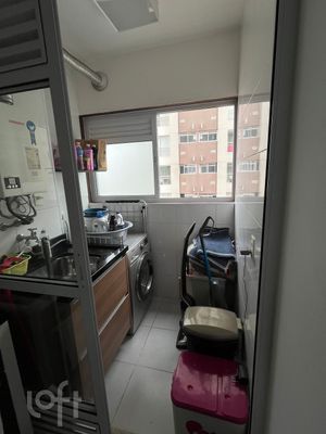Image 7 - 853640