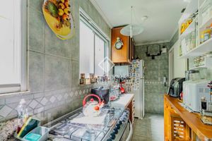 Image 6 - 853654