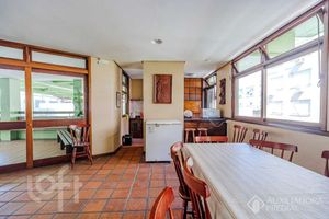 Image 47 - 853654