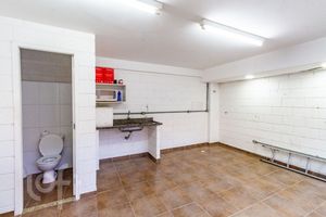 Image 20 - 853698