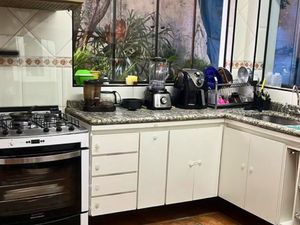 Image 6 - 853699