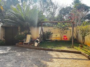 Image 25 - 853699