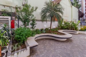 Image 35 - 853709