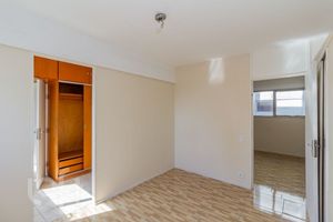 Image 18 - 853709