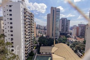 Image 32 - 853709
